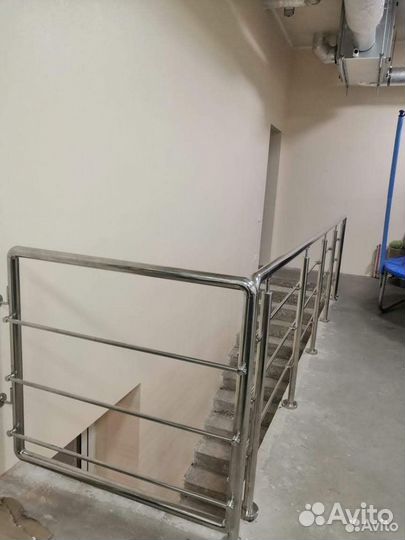 Ограждения лестничного проема для лестницы