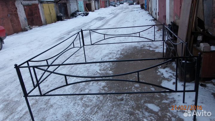 Ограда ритуальная