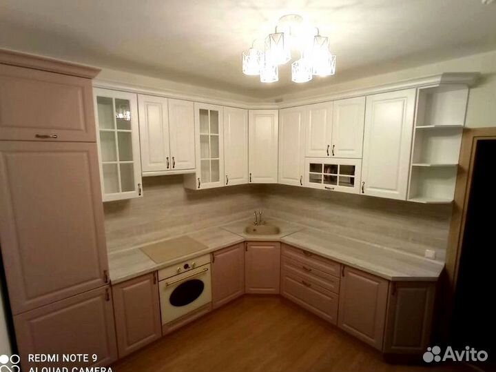 Кухня угловая на заказ.мдф фасады