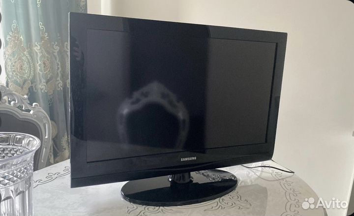 Телевизор samsung