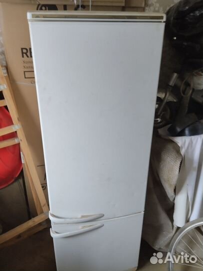 Холодильник атлант бу пр запчастям