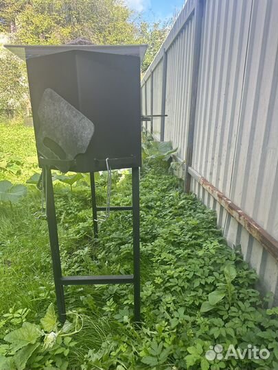 Мангал с подказанником