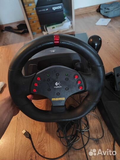 Игровой руль с педалями logitech