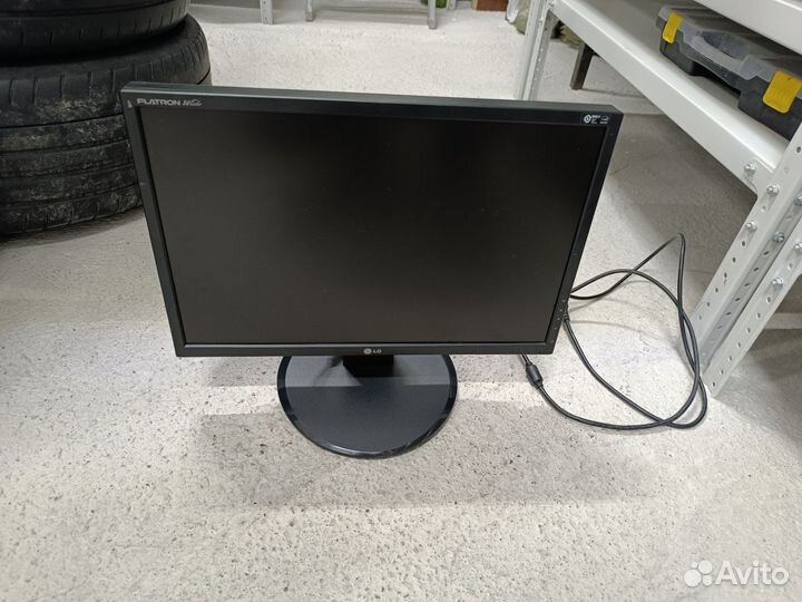 Экран, монитор LG flatron 19