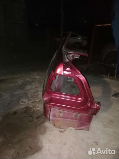 Заднее левое крыло