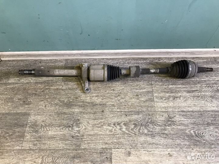 Привод правый Renault Duster