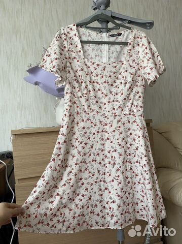 Платье с цветочным принтом shein