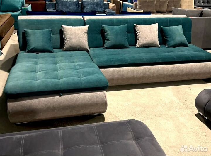 Угловой диван в зал