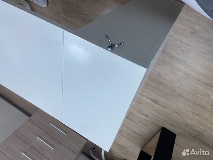 Стол для маникюра