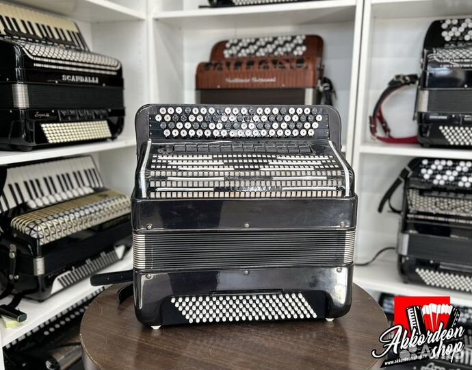 Баян готово-выборный 