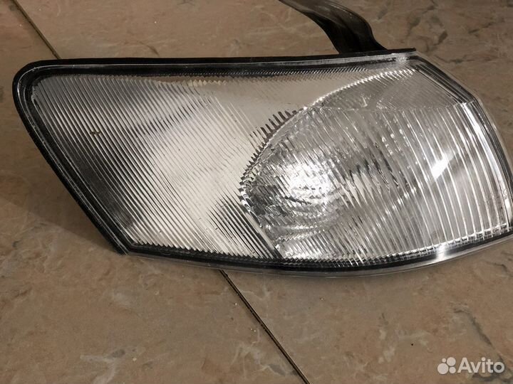 Фара на Камри v30