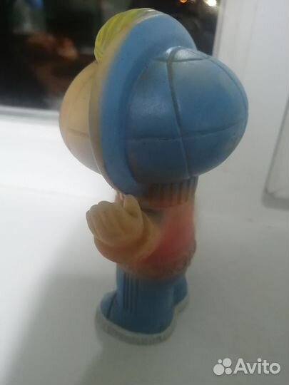 Резиновая игрушка путник