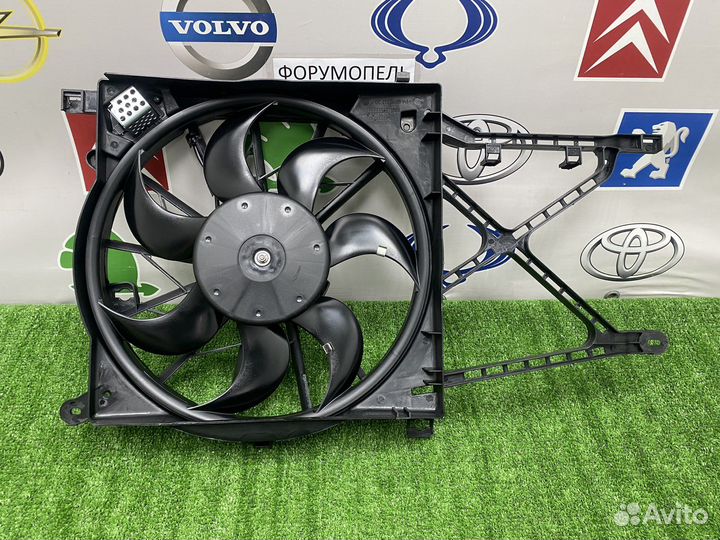 Вентилятор В сборе opel astra H zafira B 1.6-1.8