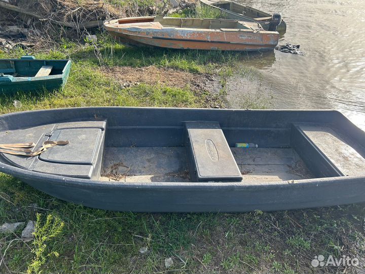 Продаю лодку с мотором