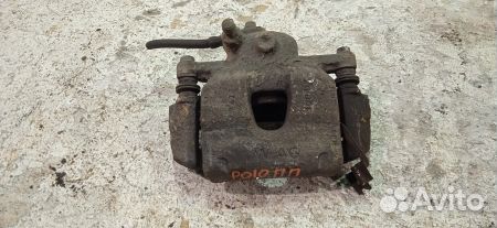 Суппорт передний правый