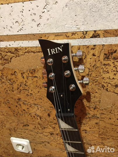 Электрогитара Irin комбо и полный комплект