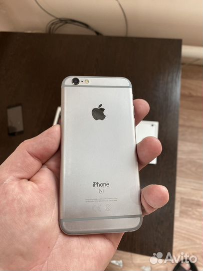 iPhone 6S, 32 ГБ