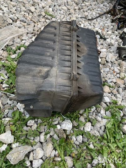 Корпус воздушного фильтра Ssang Yong Rexton 1 2.9