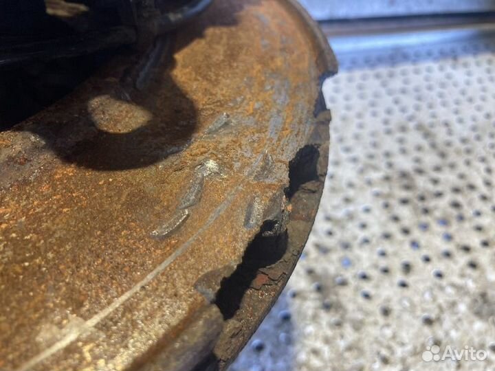 Кулак поворотный передний правый Ford Transit