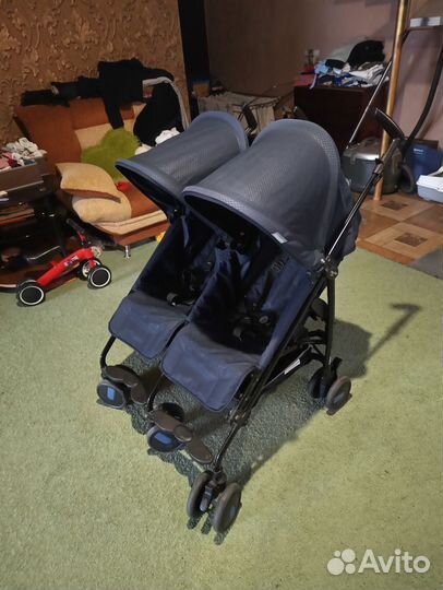 Прогулочная коляска peg perego pliko mini twin