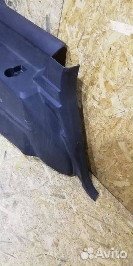 Обшивка отсека багажника левая Dodge Journey 2009