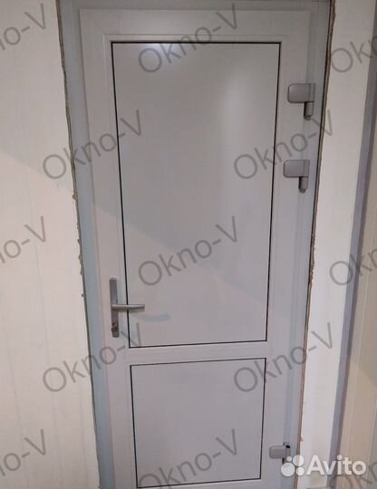 Входная пвх дверь