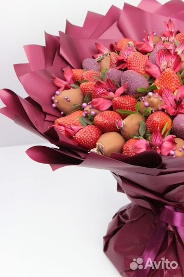 Клубничный букет Монро