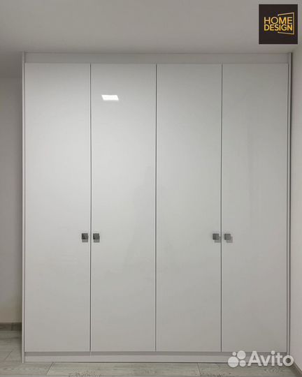 Распашной шкаф