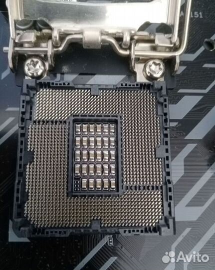 Материнская плата с процессором