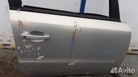 Дверь передняя правая opel zafira B (CEA27E201)