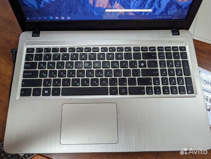 Ноутбук Asus X540Y