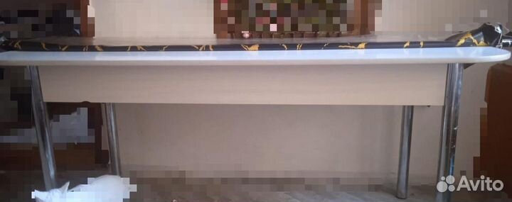 Кухонный стол