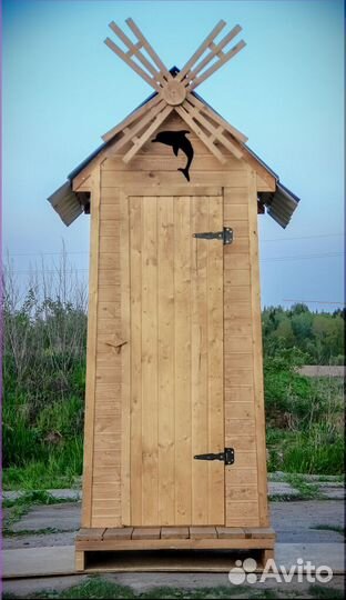 Уличный туалет деревянный WAT897