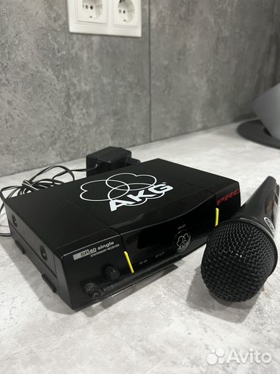 Радиосистема akg wms 40