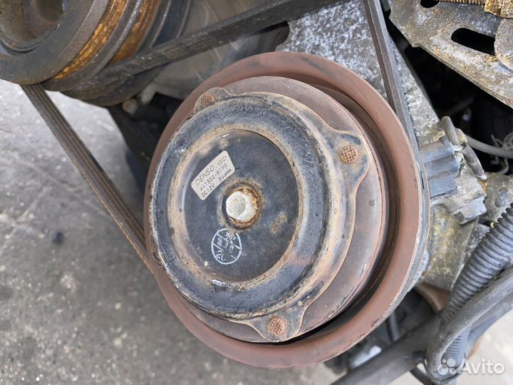 Компрессор кондиционера Toyota Mark II GX105