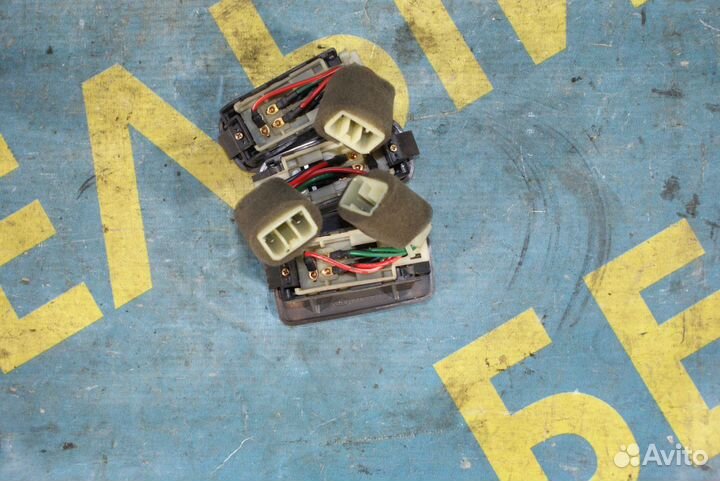 Кнопка стеклоподъемника KIA Sportage