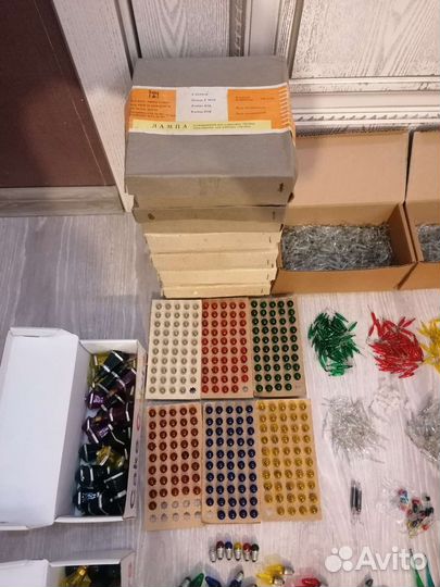 Лампочки для электрогирлянд СССР