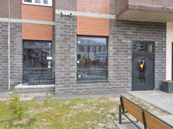 Двухстороннее помещение 86,3 м2