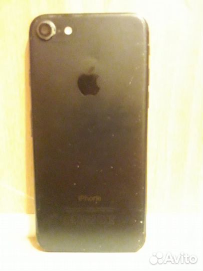 Продам айфон 7