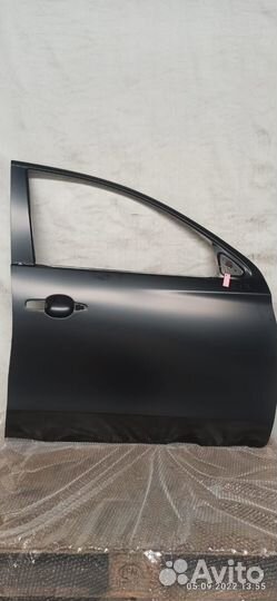 Панель двери Mitsubishi Pajero Sport 5700B796