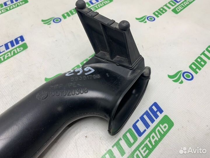 Патрубок воздухозаборника Opel Zafira B A16XER