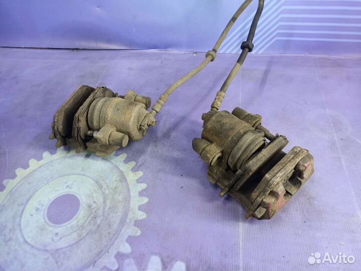 Суппорт тормозной передний Volkswagen Bora/Golf 4