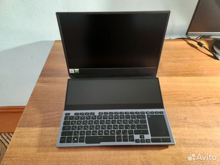 Asus ROG Zephyrus Duo 15 GX550