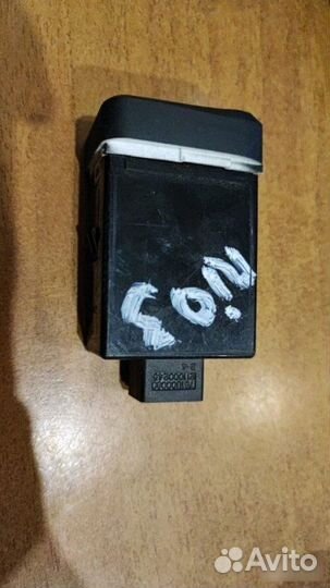 Кнопка Kia Rio 3 2011-2017