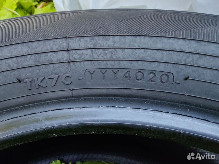 Yokohama BluEarth AE50 SUV 235/55 R18 100V