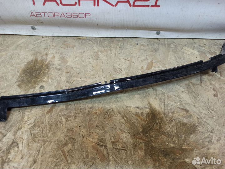 Кронштейн спойлера багажника Porshe Cayenne 958 (2