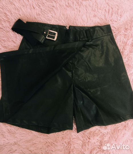 Женские шорты экокожа, 44 и 46 новые