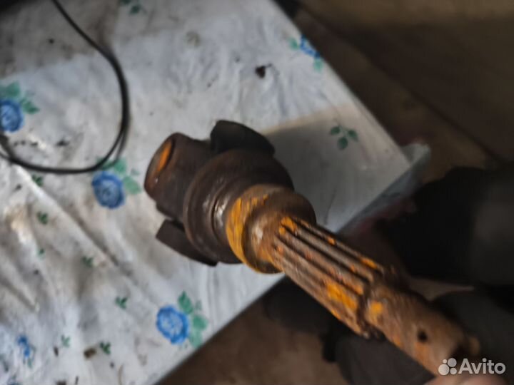 Кардан полуоси С крестовиной заз 968