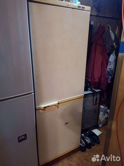 Холодильник на запчасти