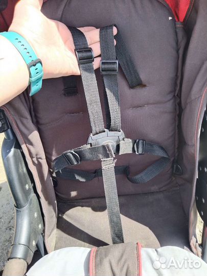 Прогулочная коляска